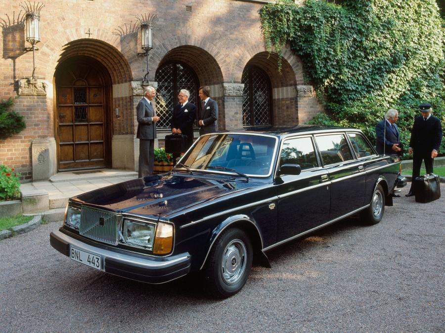  Volvo 264 TE 1977 года  (фото 4 из 6)